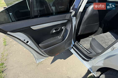 Купе Volkswagen CC / Passat CC 2011 в 