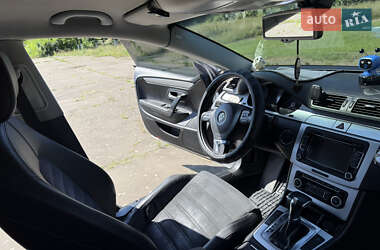 Купе Volkswagen CC / Passat CC 2011 в 