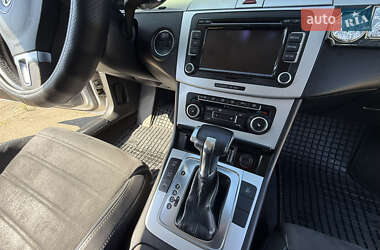 Купе Volkswagen CC / Passat CC 2011 в 
