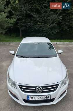 Купе Volkswagen CC / Passat CC 2011 в 