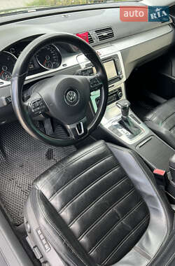 Купе Volkswagen CC / Passat CC 2010 в 