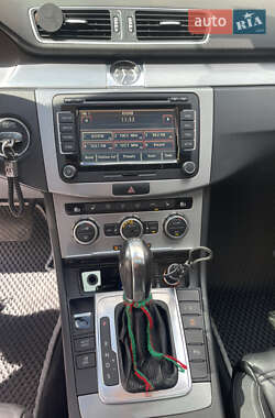 Купе Volkswagen CC / Passat CC 2012 в 