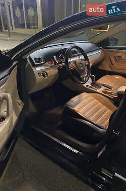 Купе Volkswagen CC / Passat CC 2013 в 