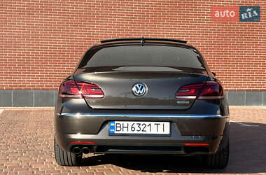 Купе Volkswagen CC / Passat CC 2012 в 