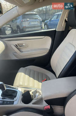 Купе Volkswagen CC / Passat CC 2010 в 