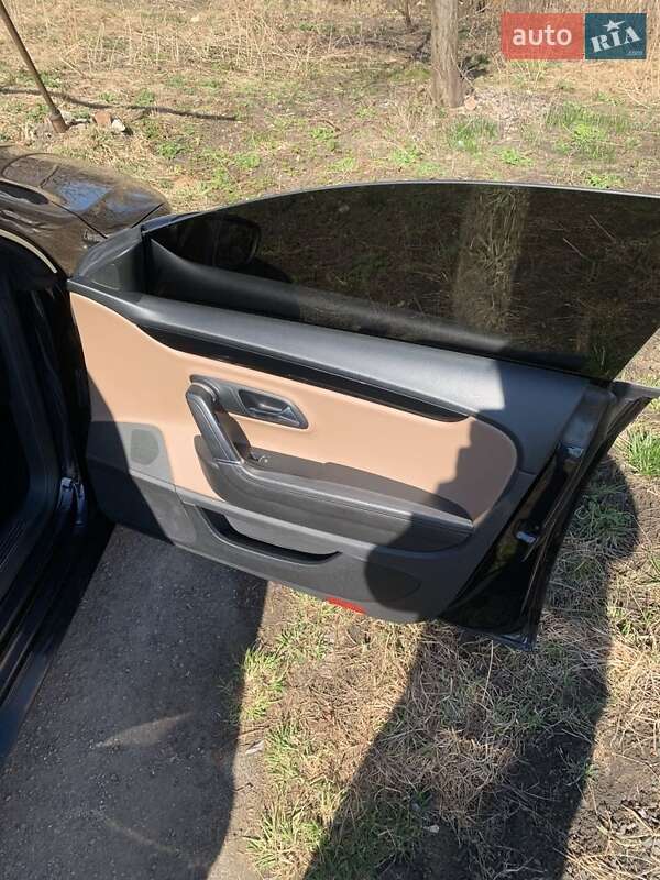 Купе Volkswagen CC / Passat CC 2010 в Красилові