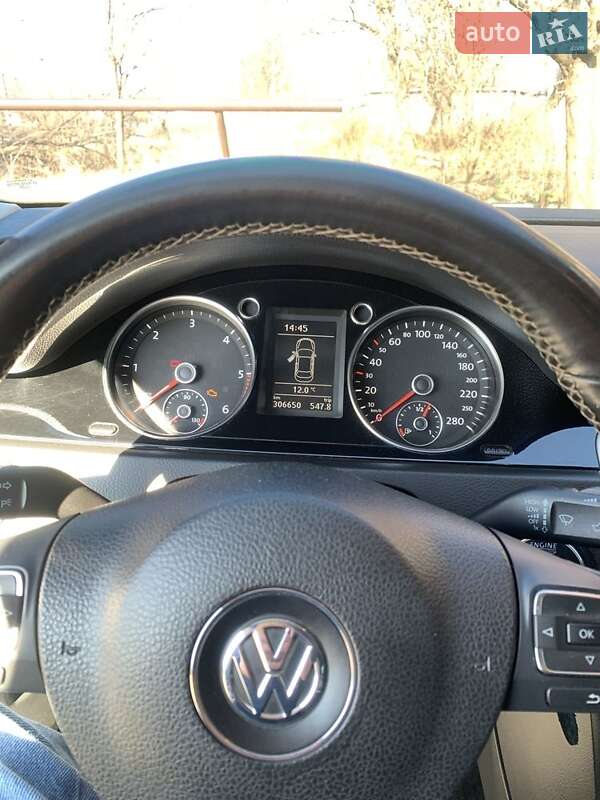 Купе Volkswagen CC / Passat CC 2010 в Красилові