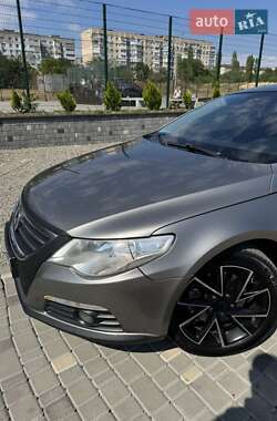Купе Volkswagen CC / Passat CC 2010 в 