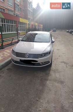 Купе Volkswagen CC / Passat CC 2013 в Городенке