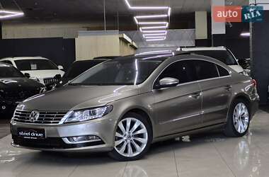 Купе Volkswagen CC / Passat CC 2014 в Миколаєві