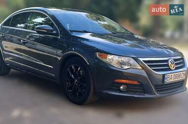 Купе Volkswagen CC / Passat CC 2011 в 