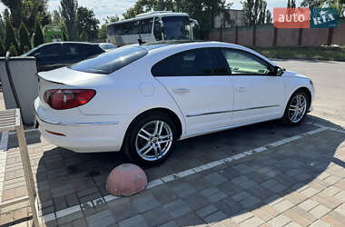 Купе Volkswagen CC / Passat CC 2011 в 