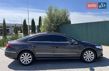 Купе Volkswagen CC / Passat CC 2011 в 