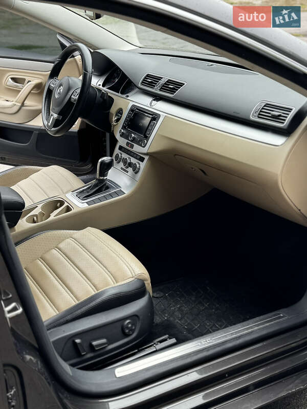 Купе Volkswagen CC / Passat CC 2012 в Лубнах