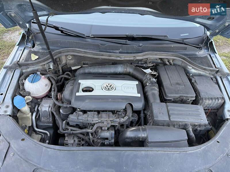 Купе Volkswagen CC / Passat CC 2012 в Кам'янському