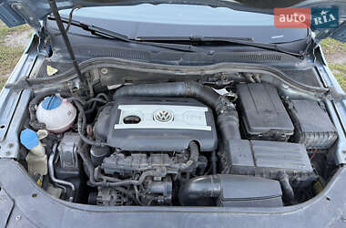 Купе Volkswagen CC / Passat CC 2012 в 