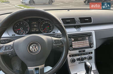 Купе Volkswagen CC / Passat CC 2012 в 