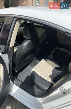 Купе Volkswagen CC / Passat CC 2012 в 