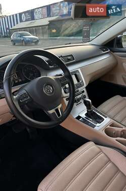 Купе Volkswagen CC / Passat CC 2013 в 