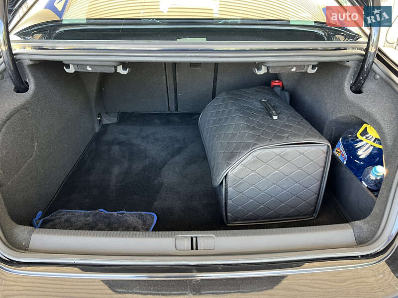 Купе Volkswagen CC / Passat CC 2014 в Николаеве