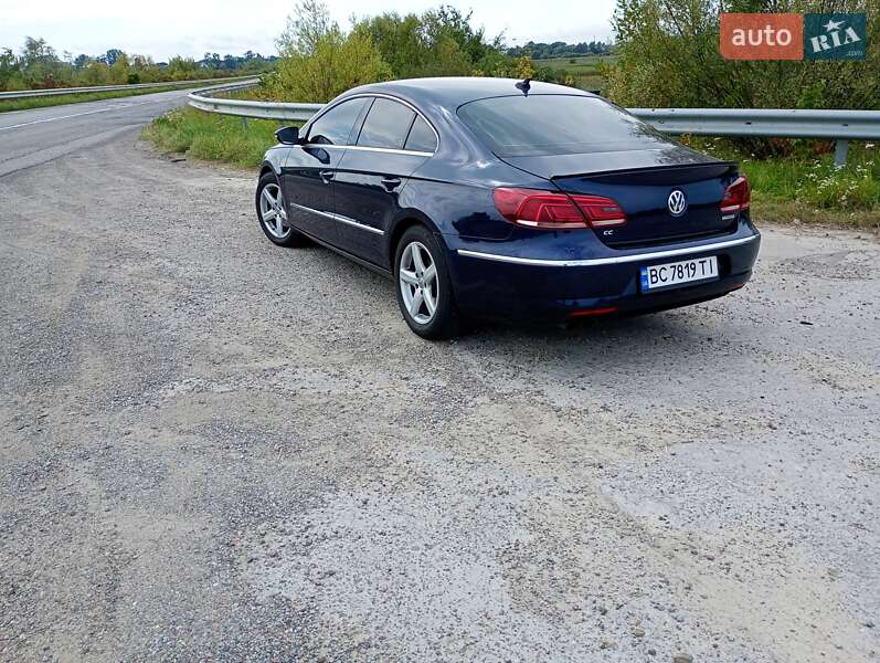 Купе Volkswagen CC / Passat CC 2013 в Львові