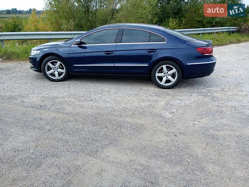 Купе Volkswagen CC / Passat CC 2013 в Львові