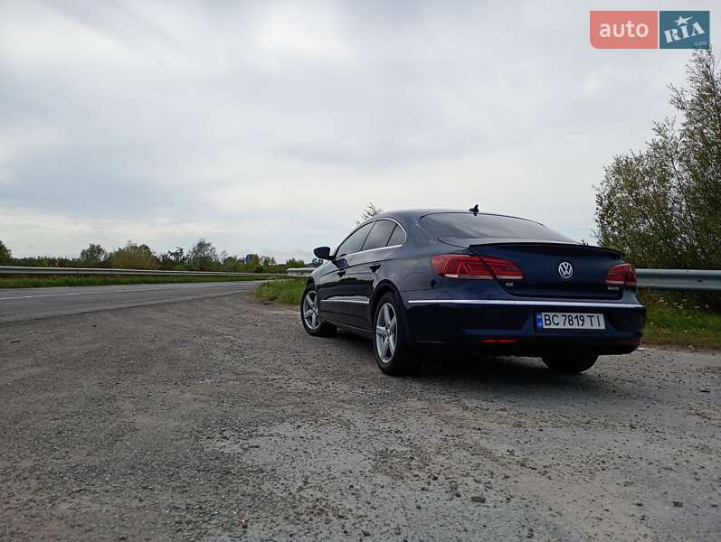 Купе Volkswagen CC / Passat CC 2013 в Львові