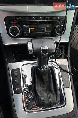 Купе Volkswagen CC / Passat CC 2009 в 