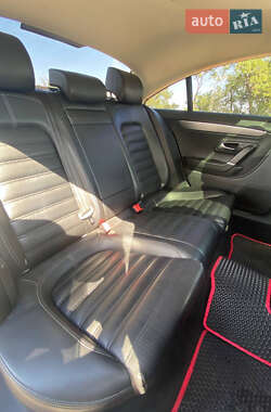 Купе Volkswagen CC / Passat CC 2012 в 