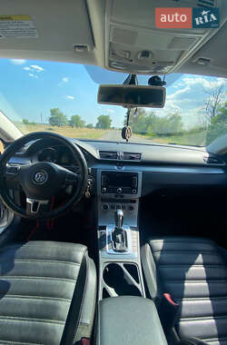 Купе Volkswagen CC / Passat CC 2012 в 
