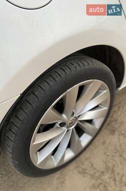 Купе Volkswagen CC / Passat CC 2009 в 