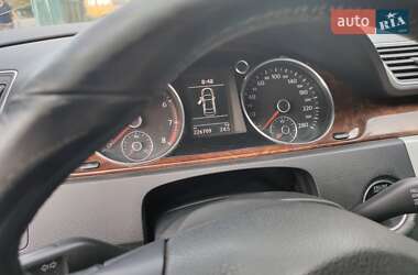 Купе Volkswagen CC / Passat CC 2011 в 