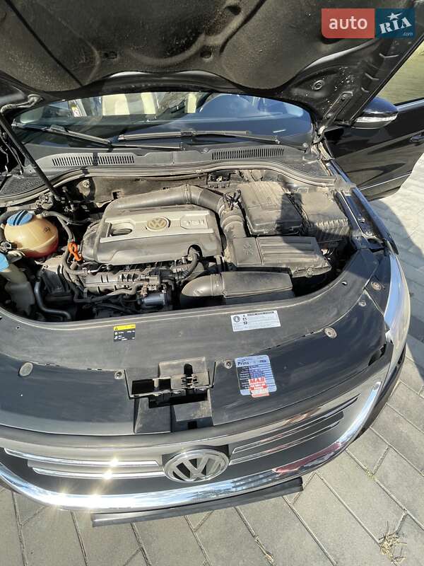Купе Volkswagen CC / Passat CC 2008 в Охтирці