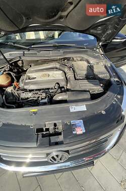 Купе Volkswagen CC / Passat CC 2008 в 