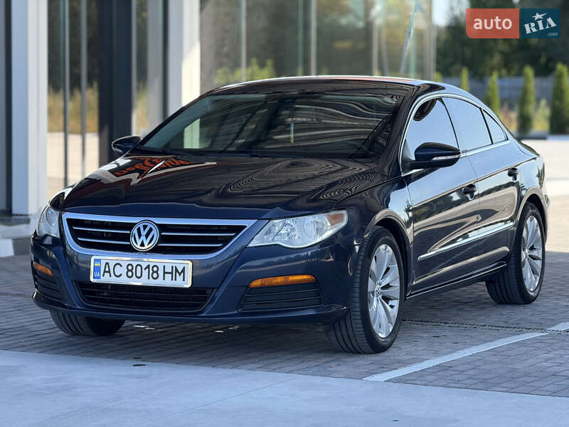 Купе Volkswagen CC / Passat CC 2011 в Звягеле