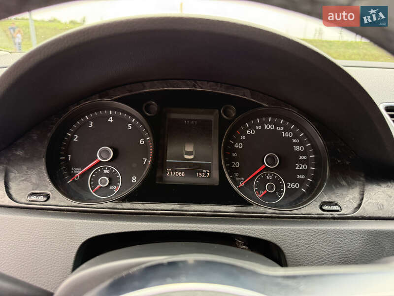 Купе Volkswagen CC / Passat CC 2011 в Львове