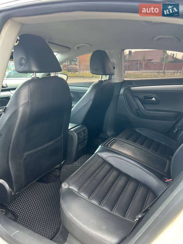 Купе Volkswagen CC / Passat CC 2009 в Вінниці