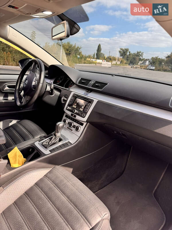 Купе Volkswagen CC / Passat CC 2014 в Киеве