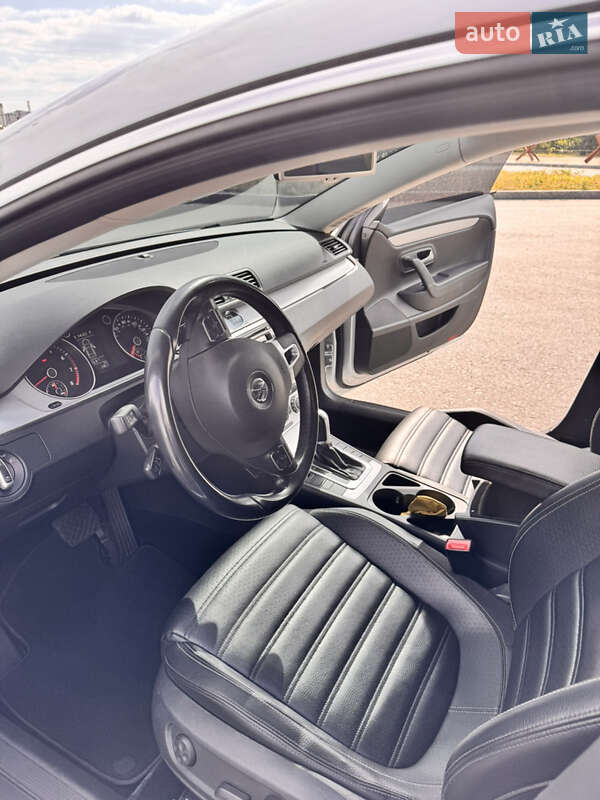 Купе Volkswagen CC / Passat CC 2014 в Киеве