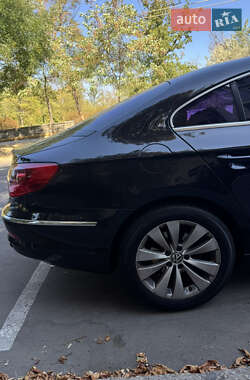 Купе Volkswagen CC / Passat CC 2011 в 