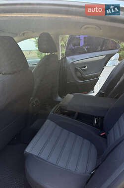 Купе Volkswagen CC / Passat CC 2011 в 