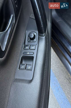 Купе Volkswagen CC / Passat CC 2011 в 