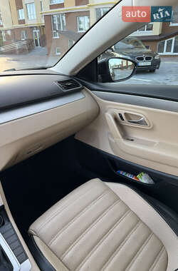 Купе Volkswagen CC / Passat CC 2014 в 