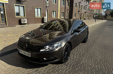 Купе Volkswagen CC / Passat CC 2012 в 