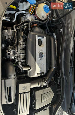 Купе Volkswagen CC / Passat CC 2012 в 