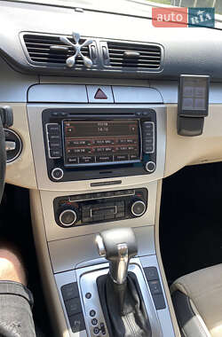 Купе Volkswagen CC / Passat CC 2009 в 