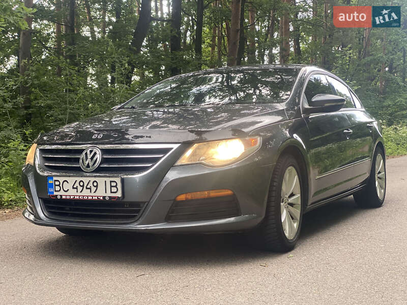 Купе Volkswagen CC / Passat CC 2010 в Львове