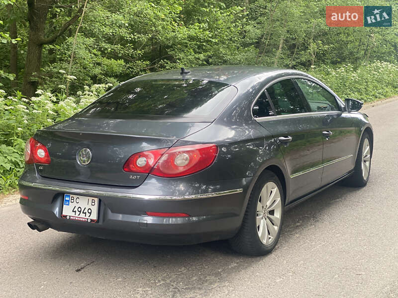 Купе Volkswagen CC / Passat CC 2010 в Львове