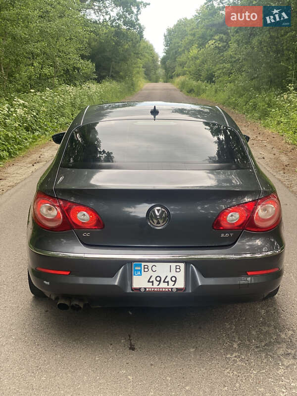 Купе Volkswagen CC / Passat CC 2010 в Львове