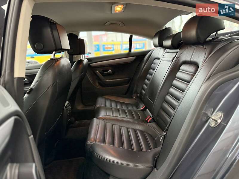 Купе Volkswagen CC / Passat CC 2014 в Киеве